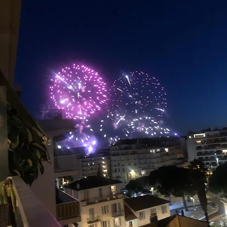 Belle Terrasse Pres Du Martinez Et Des Plages! Cannes