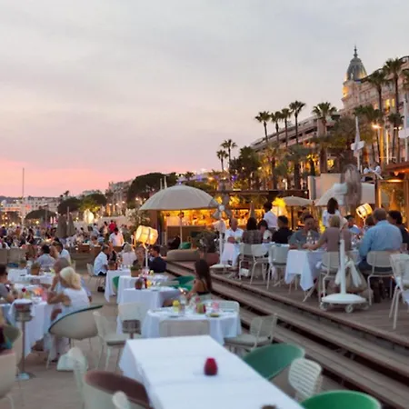 Belle Terrasse Pres Du Martinez Et Des Plages! Lejlighed *